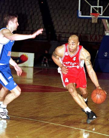 Παρέμεινε πρώτος ο Ολυμπιακός