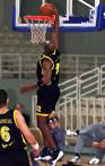 Θρίαμβος του Αμαρουσίου επί της ΑΕΚ