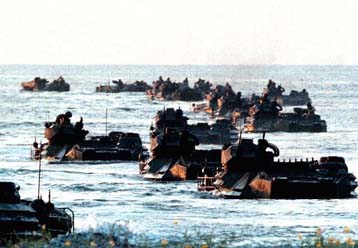 Διέλευση της πολυεθνούς δύναμης από τη Β.Ελλάδα την Κυριακή εν μέσω κινητοποιήσεων