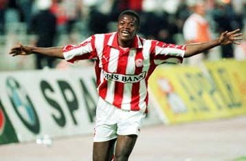 Εξάμηνη διακοπή συμβολαίου στον Οφορίκουε