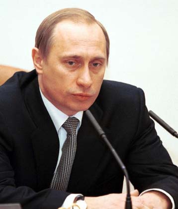 Πτώση στη δημοτικότητα του Πούτιν σύμφωνα με την τελευταία δημοσκόπηση