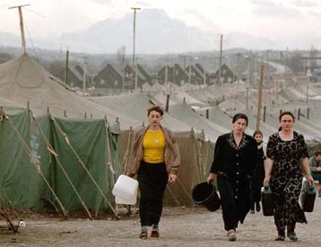 Η ΠΓΔΜ αναμένει 80.000 πρόσφυγες από το Πρέσεβο σε λίγες εβδομάδες