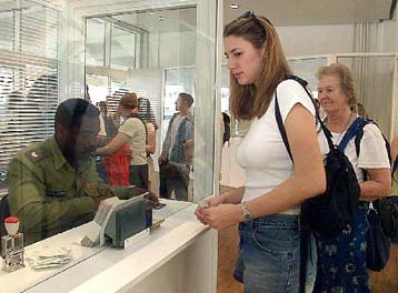 Χωρίς διαβατήριο οι αεροπορικές μετακινήσεις σε οκτώ χώρες της ΕΕ