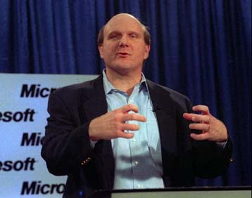 To Ιnternet είναι ακόμη πίσω, υποστηρίζει ο Στιβ Μπάλμερ