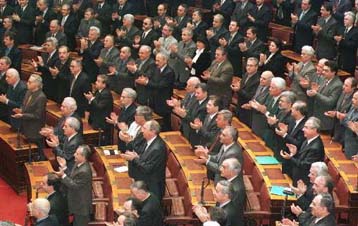 Τελευταία στην ΕΕ η Ελλάδα στην πολιτική εκπροσώπηση των γυναικών