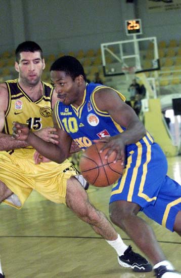 Εύκολη εκτός έδρας νίκη για το Περιστέρι