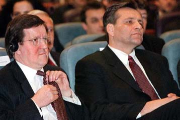 Περίεργα δημοσιεύματα στα Σκόπια φωτογραφίζουν στροφή του ΝΑΤΟ στα Βαλκάνια