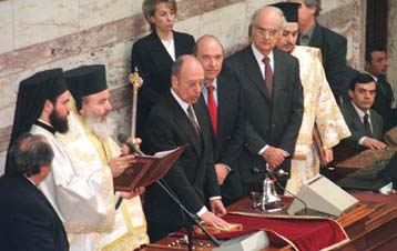 Αρχίζει και επίσημα η προεκλογική περίοδος