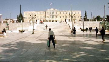 Την Τρίτη αποφασίζει το ΣτΕ για την πλατεία Συντάγματος