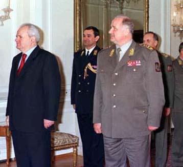 Πόλεμος λέξεων Μιλόσεβιτς και ΝΑΤΟ – Ο Νας νέος διοικητής στη Μιτρόβιτσα