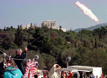 Παραδοσιακά γιόρτασαν οι Ελληνες τα Κούλουμα