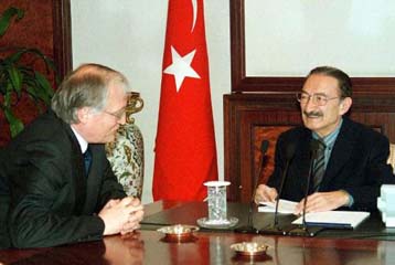 Ρατσιστές δεν είμαστε εμείς, αλλά οι Ευρωπαίοι