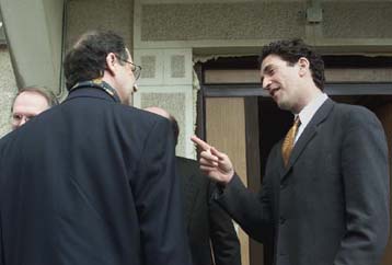 Επαφές Ρούμπιν με Αλβανούς Κοσοβάρους – Η Μόσχα απειλεί με αποχώρηση από την KFOR