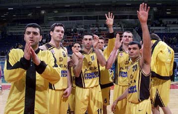 Δύσκολα η ΑΕΚ τον Πανιώνιο 70-65