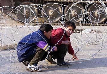 Ενίσχυση των μέτρων ασφαλείας στο Κόσοβο με επίσκεψη Ρούμπιν