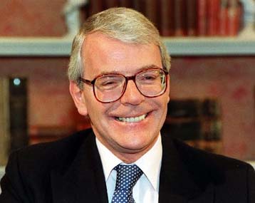 Εγκαταλείπει την πολιτική ο Τζον Μέιτζορ