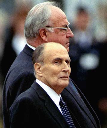 Σε βιβλίο κυκλοφόρησε η κρυφή ερωτική ζωή του Φρανσουά Μιτεράν