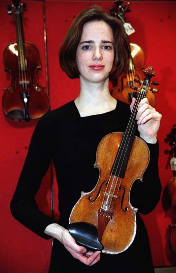 Σε δημοπρασία από τους Sothebys ένα από τα περίφημα βιολιά Stradivari