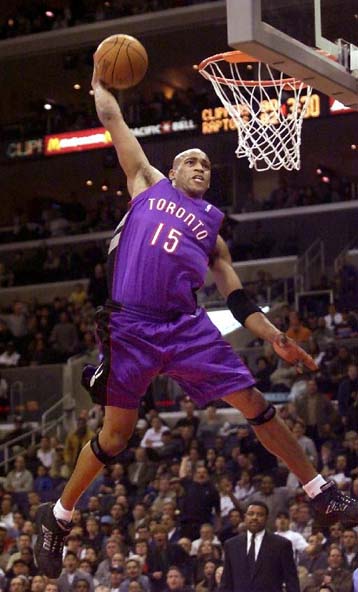 Πρώτη νίκη του Ιρβάιν στον πάγκο των Πίστονς