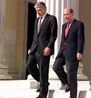 Υποβάλλεται η ιστορική αίτηση ένταξης της Ελλάδας στην ΟΝΕ