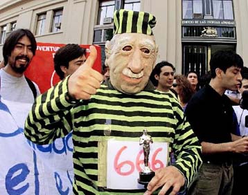 Οσκαρ ερμηνείας απένειμαν στον Πινοσέτ οι Χιλιανοί σοσιαλιστές