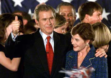 Γκορ και Μπους νικητές της Σούπερ Τρίτης