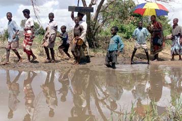 Χιλιάδες οι νεκροί και οι άστεγοι από τις πλημμύρες σε Μαδαγασκάρη και Μοζαμβίκη