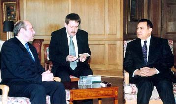 Ανοίγματα στις αραβικές χώρες επιδιώκει η Μόσχα μετά τον πόλεμο στην Τσετσενία