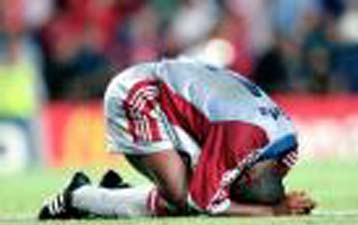 Η Μάντσεστερ Γιουνάιτεντ τιμά την Μπάγερ Μονάχου