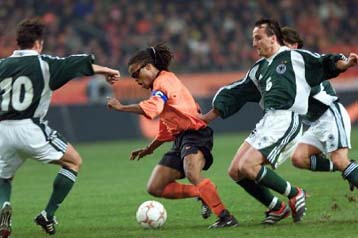 Η Ολλανδία φαβορί για τον τίτλο στο Euro 2000