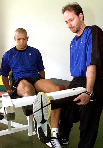 Ο Πελέ ευχήθηκε ταχεία ανάρρωση στον Ρονάλντο