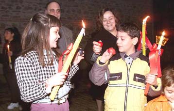 Με λαμπρότητα εορτάστηκε η Ανάσταση σε όλη τη χώρα