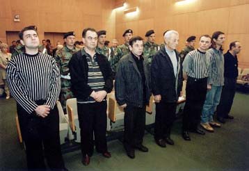 Καταδικάσθηκαν έξι Σέρβοι αντιφρονούντες για απόπειρα δολοφονίας κατά του Μιλόσεβιτς