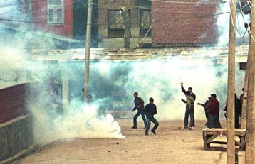 Ο Μουσαράφ προτείνει διάλογο στην Ινδία για το Κασμίρ