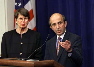 Η αμερικανική κυβέρνηση ζητεί τη διχοτόμηση της Microsoft