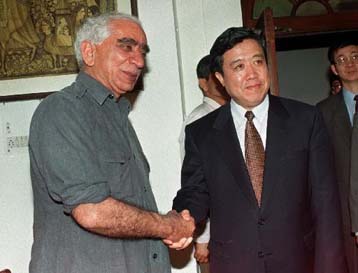 Συνομιλίες αρχίζουν Κίνα και Ινδία για την επίλυση των εδαφικών τους διαφορών