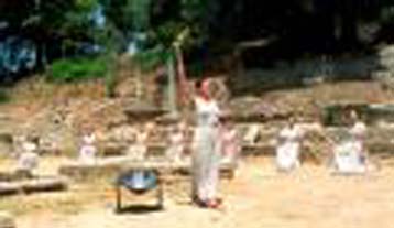 Ο γενικός κυβερνήτης της Αυστραλίας στην Ελλάδα για την αφή της Ολυμπιακής φλόγας