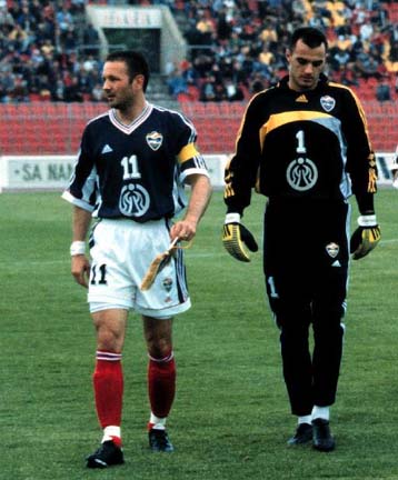 Ο Μιχαΐλοβιτς απειλεί να μην παίξει στο EURO 2000 λόγω του Σλόμπονταν Μιλόσεβιτς