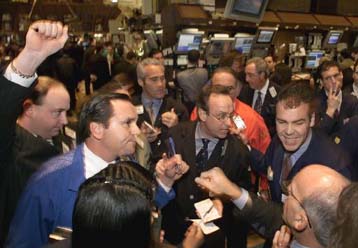 Σημαντική άνοδος για Nasdaq – Μικρές απώλειες για Dow Jones