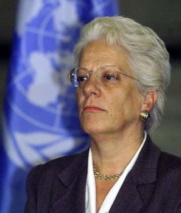 Επίσκεψη στη Γιουγκοσλαβία σχεδιάζει η εισαγγελέας του Δικαστηρίου της Χάγης