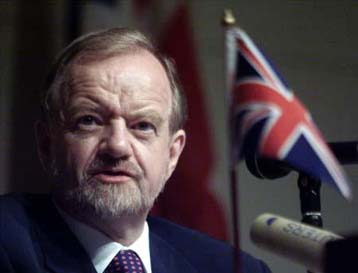 Στρατιωτική επέμβαση στη Ζιμπάμπουε προετοιμάζει η ΕΕ – Βοήθεια υπό όρους από Βρετανία