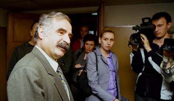 Καταδικάστηκε ο γιατρός που εισέπραξε φακελάκι