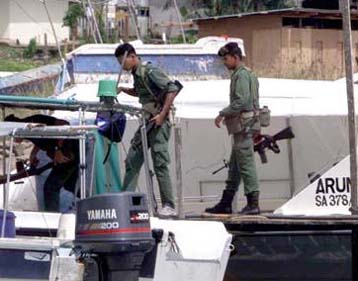 Στις Φιλιππίνες φαίνεται πως κρατούνται οι όμηροι που απήχθησαν στη Μαλαισία