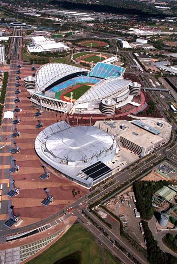 Το γήπεδο που θα φιλοξενήσει το Παγκόσμιο στίβου 2005 επικίνδυνο για την υγεία των αθλητών