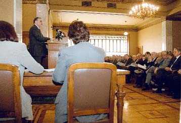 Εκτεταμένες διαρθρωτικές αλλαγές εισηγείται η έκθεση της Τράπεζας της Ελλάδος