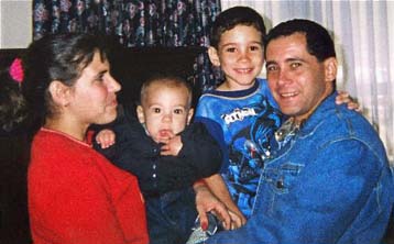 Με κινητοποιήσεις απαντά στο FBI η κουβανέζικη κοινότητα του Μαϊάμι