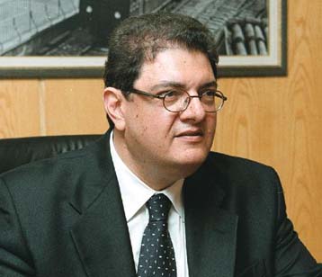 Απελευθέρωση των τηλεπικοινωνιών και συγκοινωνιακά έργα εξήγγειλε ο Χ.Βερελής