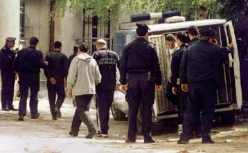 Περίπου 960 Αλβανοί κρατούμενοι στις σερβικές φυλακές