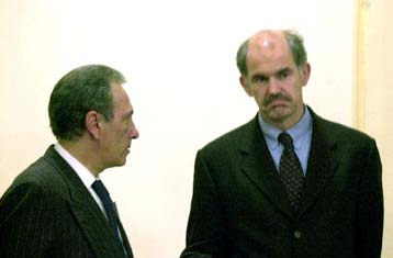 Ξεχωριστές οι συναντήσεις Ολμπράιτ με Παπανδρέου και Τζεμ στη Νέα Υόρκη