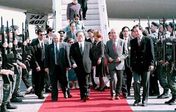 Ολοκληρώνεται η επίσκεψη του Κινέζου προέδρου στην Ελλάδα